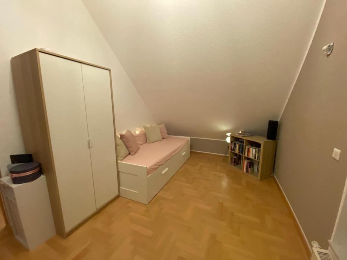 Gemutliches Zimmer Im Dachgeschoss Witten Dış mekan fotoğraf